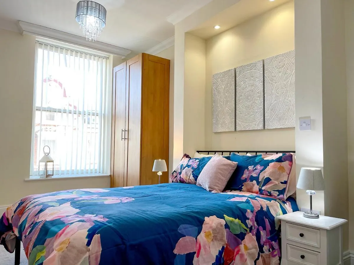Stylish Apartment With Free Parking, Lift & Views Scarborough United Kingdom